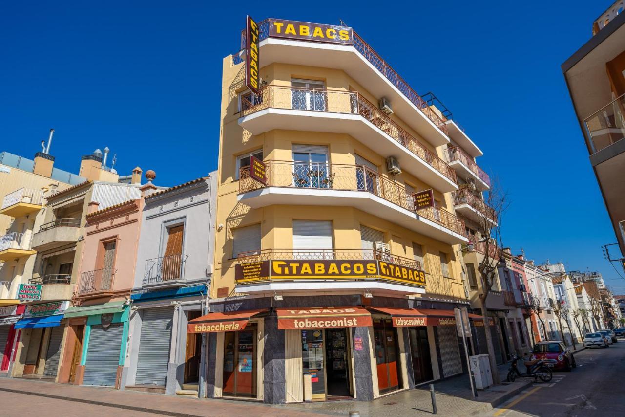 Homeholidaysrentals Elodie Calella Exterior foto